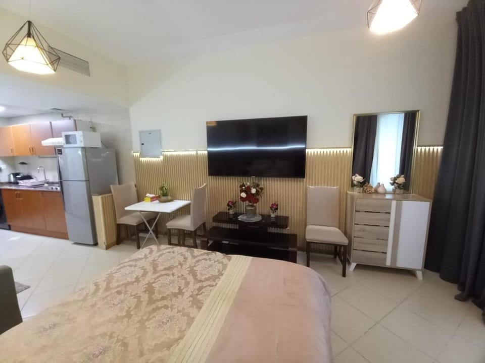 Cosy Studio Marina Apartment in Dubai