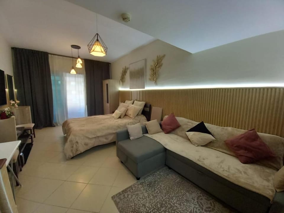 Cosy Studio Marina Apartment in Dubai