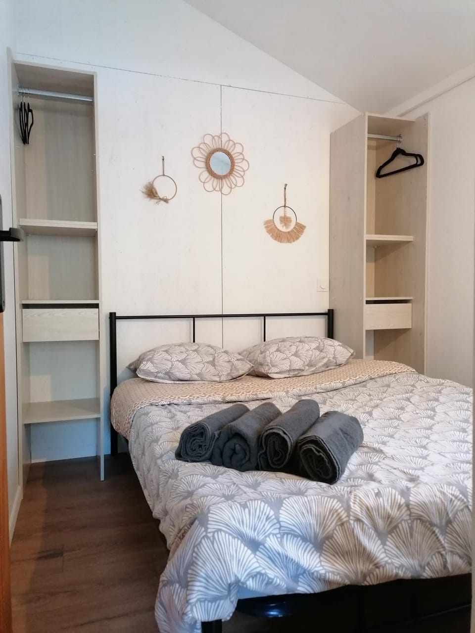 Bed, Bedroom