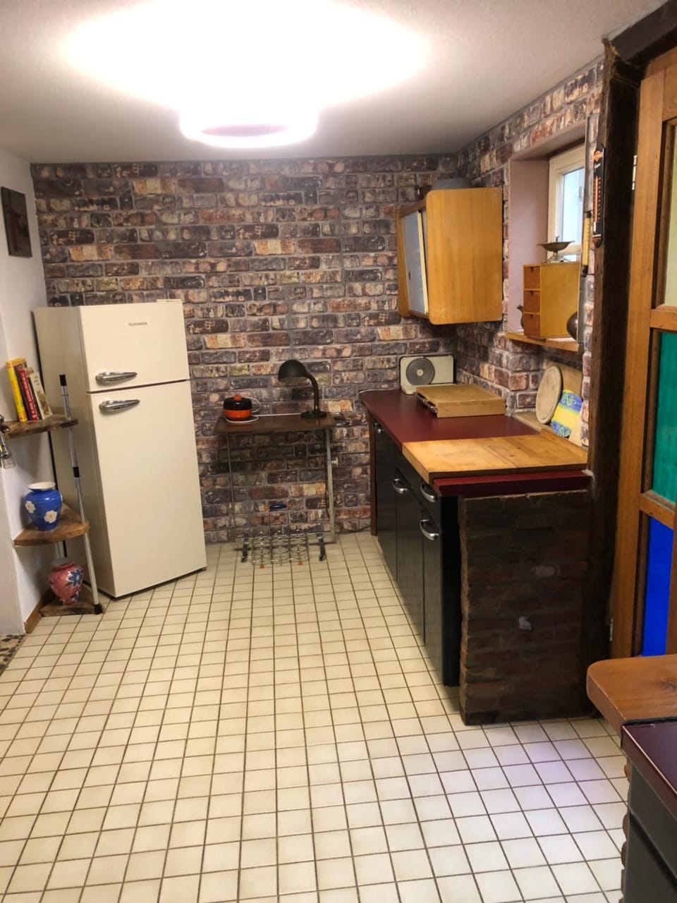 Kitchen or kitchenette