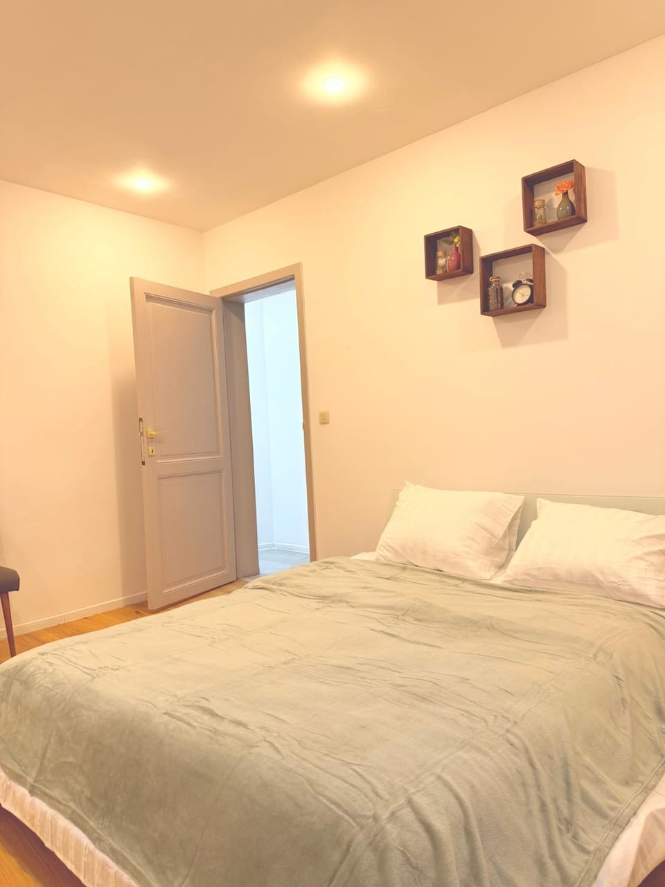 vicos house Vacation rental in Charleroi