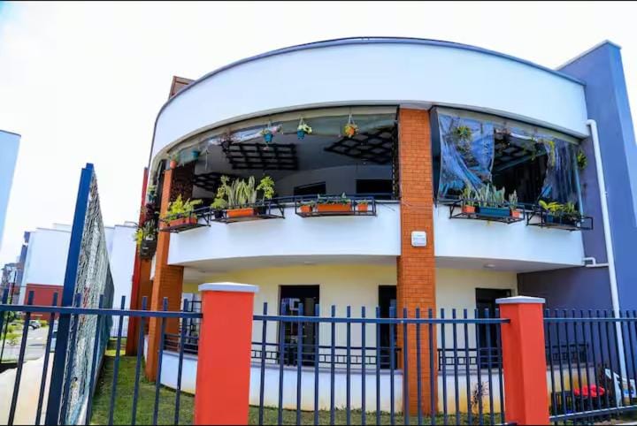 2Bedroom BnB Apartment in Tatu City Bed and Breakfast in Kenya