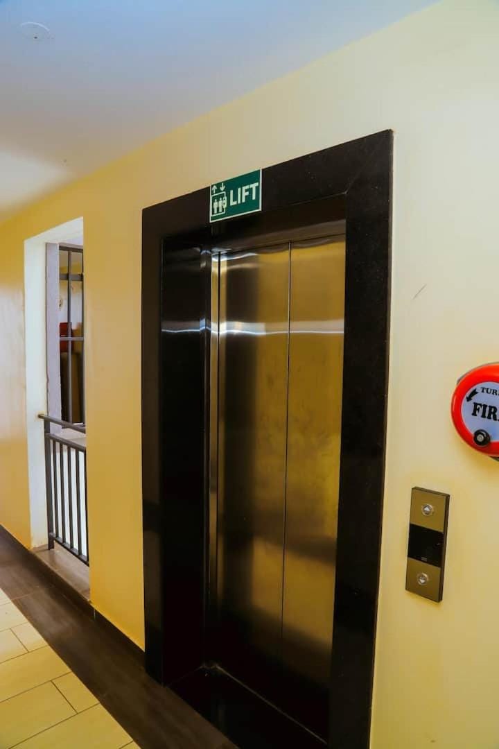 2Bedroom BnB Apartment in Tatu City Bed and Breakfast in Kenya