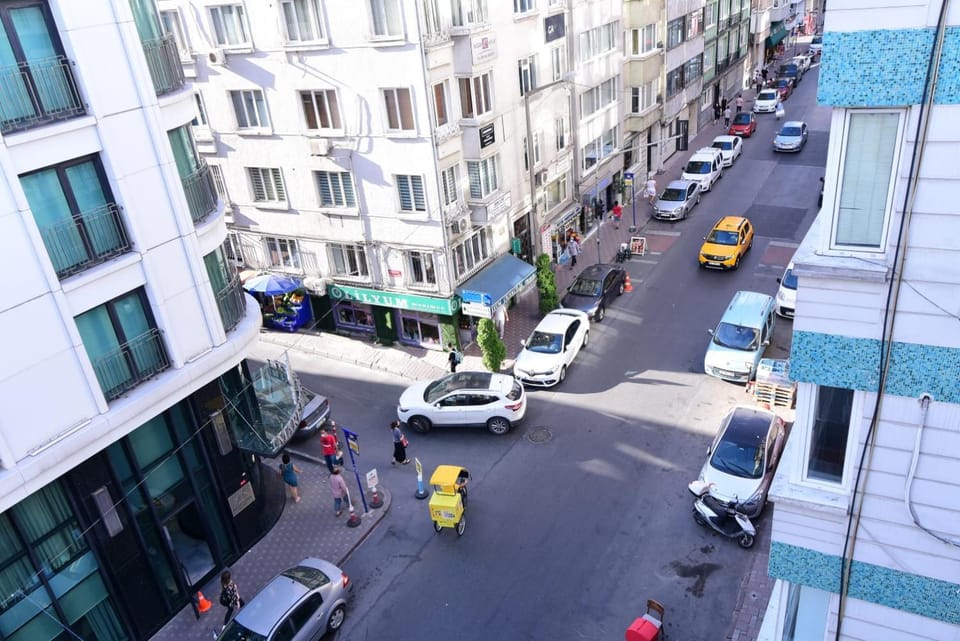 City view, Street view