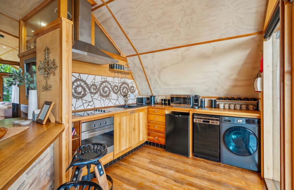 Sanctuary - Bruny Island House in South Bruny