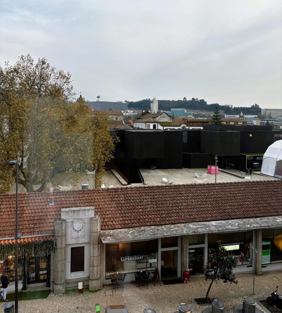 Three Little Birds Apartment in Guimaraes