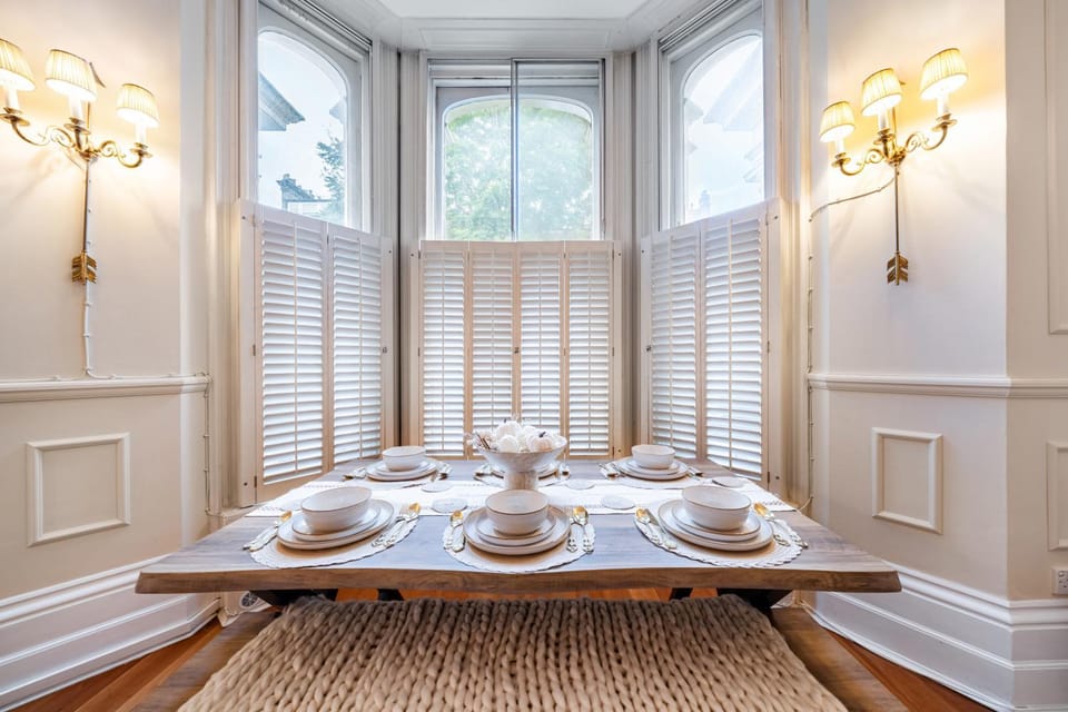 Elegant Victorian Flat Near Chelsea Embankment Apartment in City of Westminster