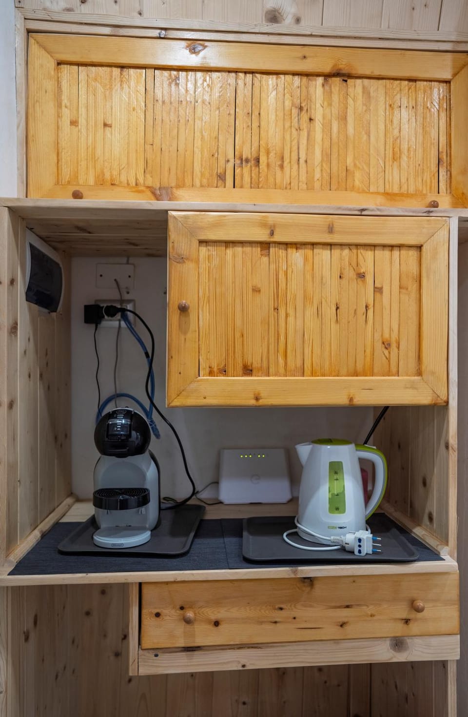 Property building, Coffee/tea facilities