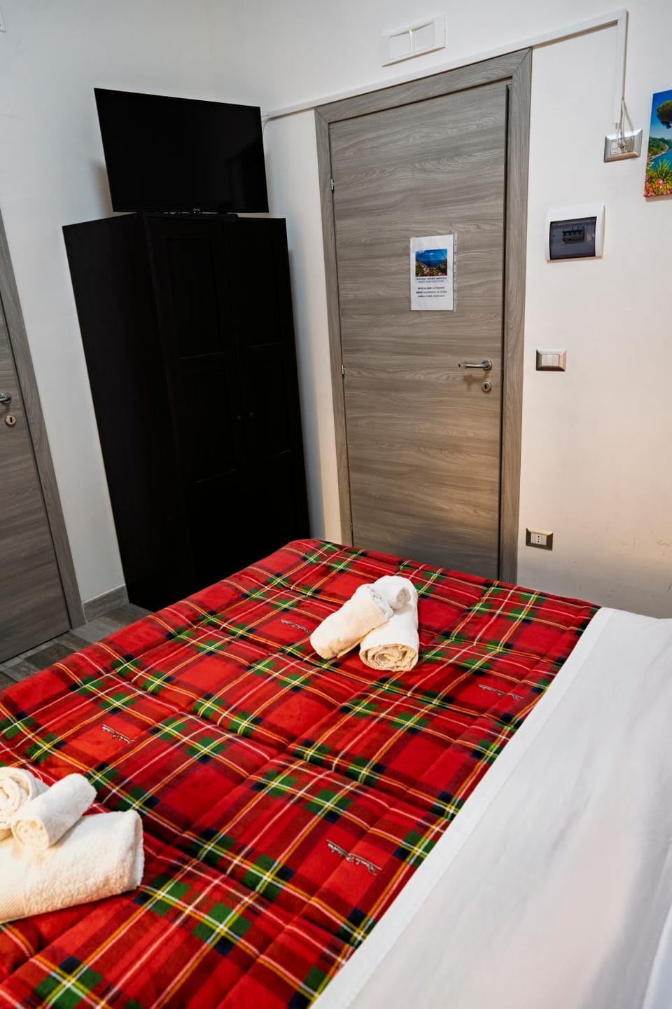 Bed, Photo of the whole room, Bedroom, towels, wardrobe