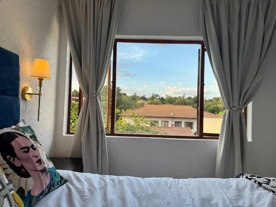 Lush Stay in Observatory Apartment in Johannesburg