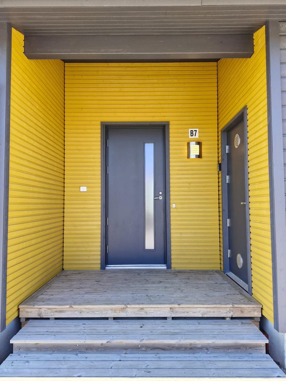 Property building, Facade/entrance