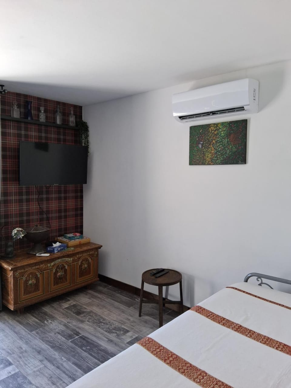 TV and multimedia, Living room, air conditioner