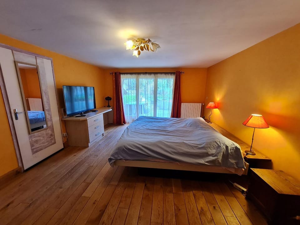 Gîte calme avec jardin, proche Metz - FR-1-584-340 House in Grand Est