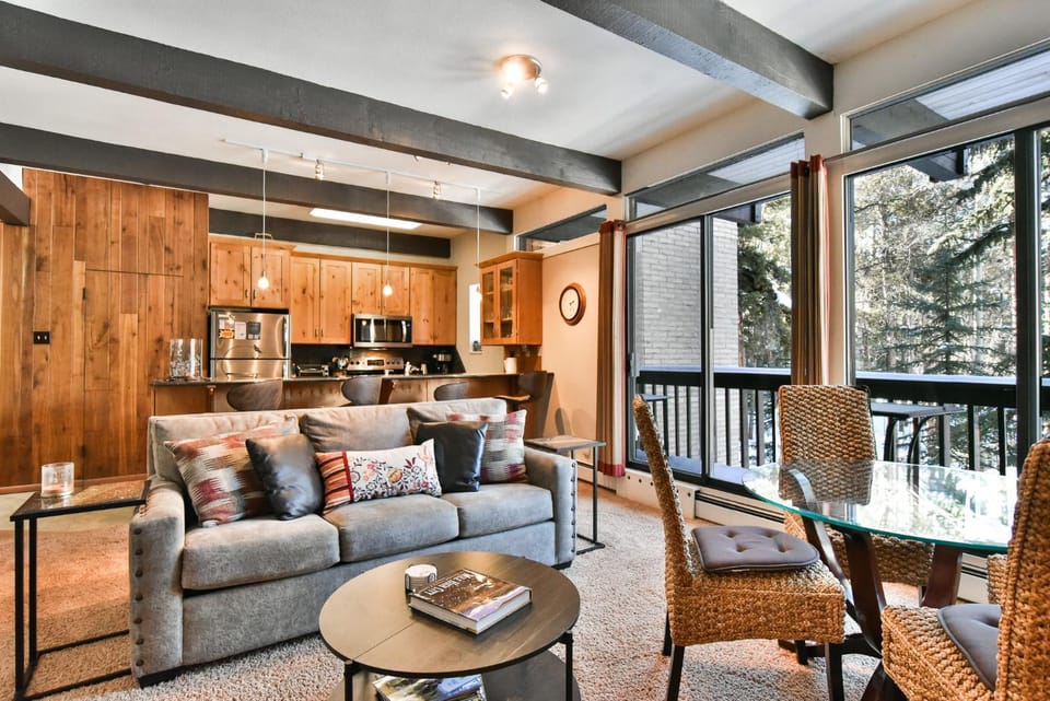 Tamarisk Après Condo: Walk to Slopes/Town Apartment in Breckenridge