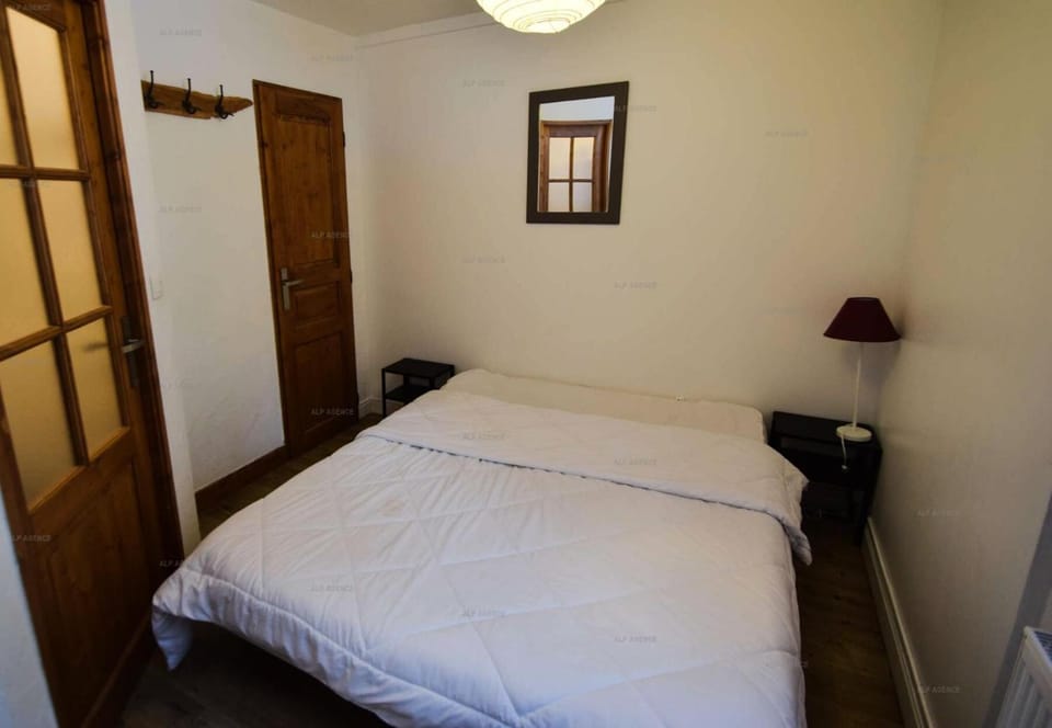 Bed, Bedroom, furniture