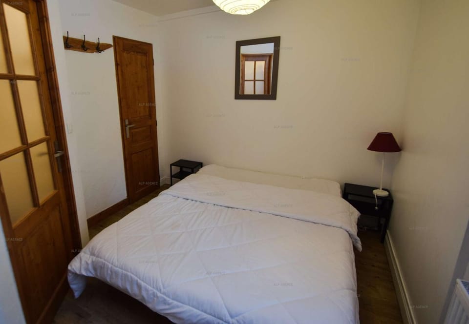 Bed, Bedroom, furniture