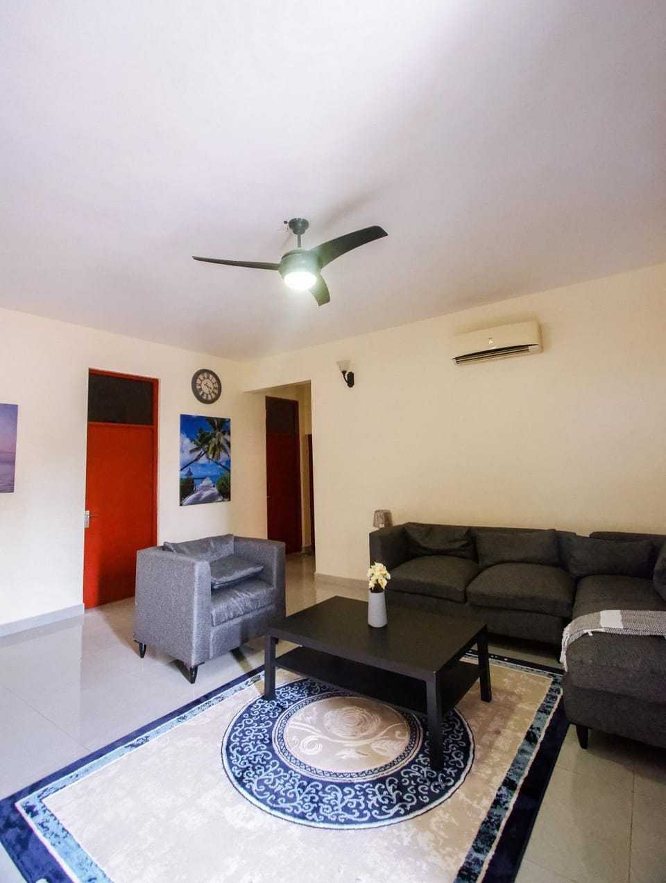 TV and multimedia, Living room, Seating area, air conditioner