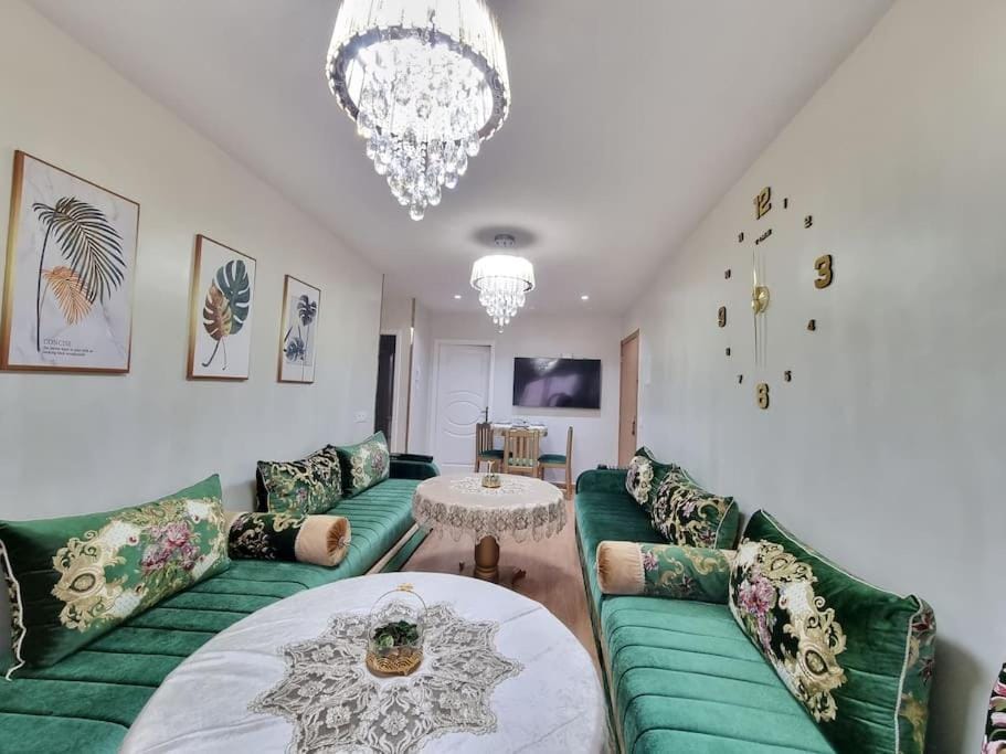 Chaleureux appartement climatisé, bonne proximité Apartment in Tangier