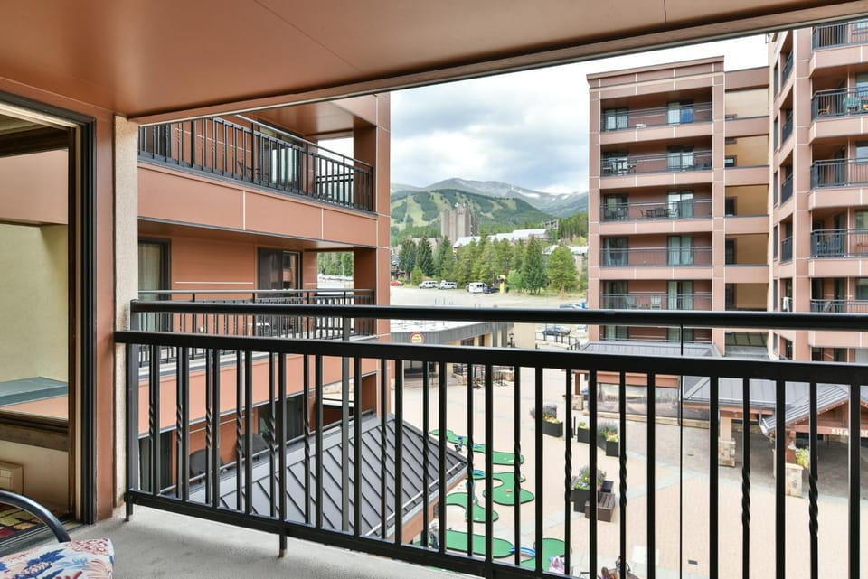 Village Antero Mountain Getaway: Ski In/Out, Resort Amenities, Peak 9 Apartment in Breckenridge