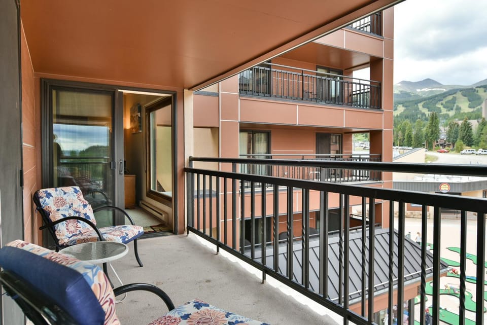 Village Antero Mountain Getaway: Ski In/Out, Resort Amenities, Peak 9 Apartment in Breckenridge