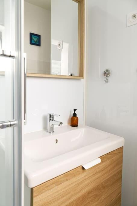 LA COX - Studio rénové avec vue - wifi Apartment in Clermont-Ferrand