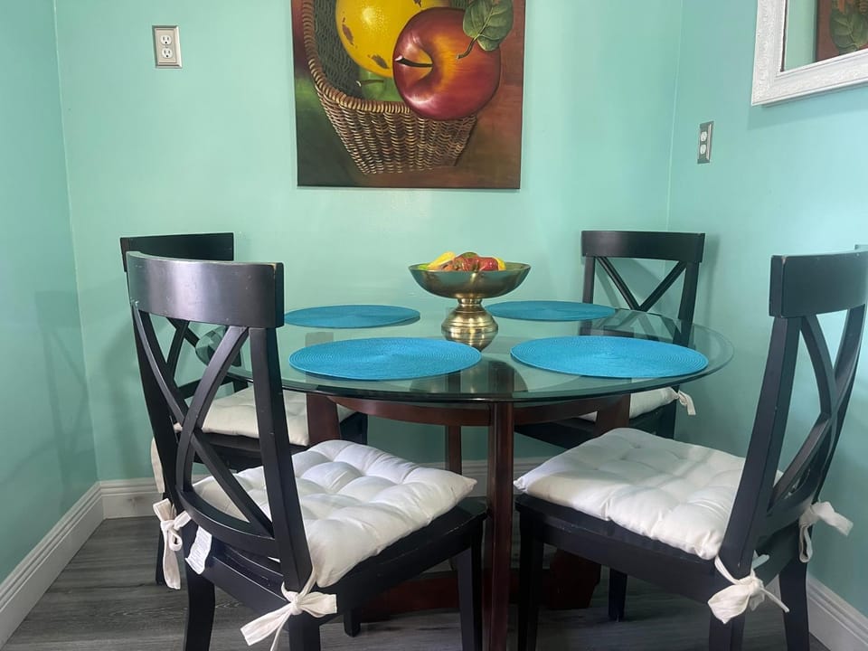 Convenient and Private Downtown 1BR Near Beach Apartment in West Palm Beach