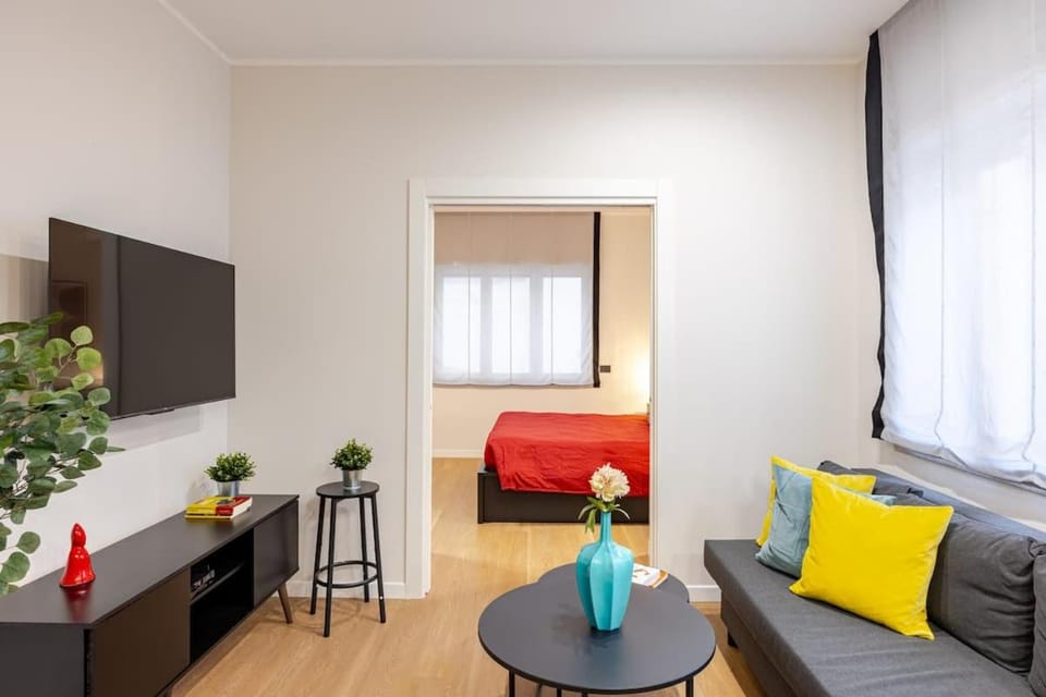 Bed, TV and multimedia, Living room, Bedroom