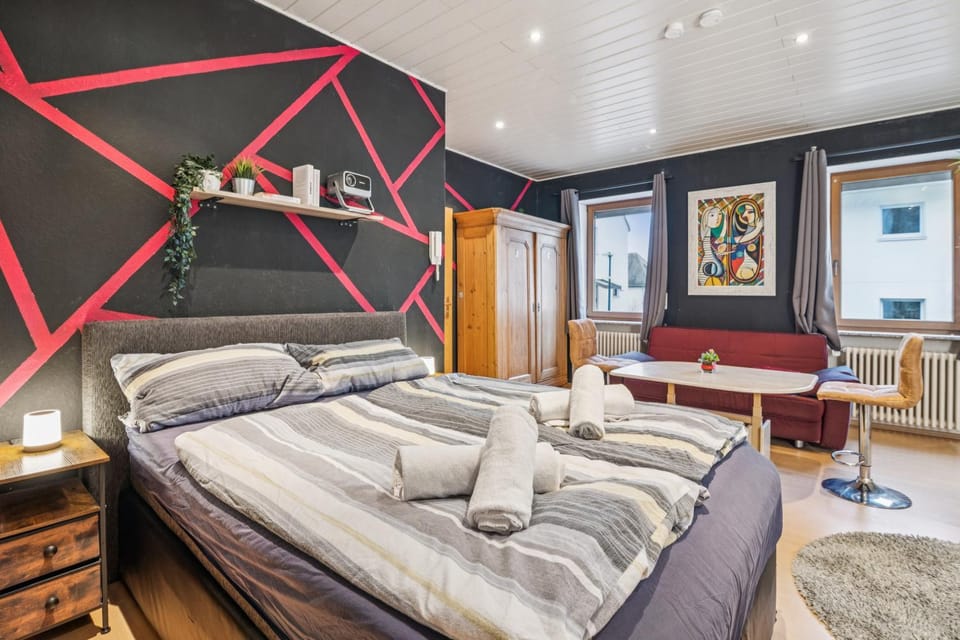 Bed, Living room, Photo of the whole room, Seating area, Bedroom