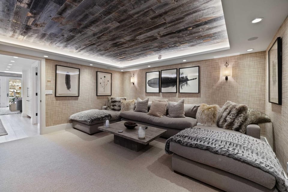 Chic Park City Retreat with Hot Tub Near Town Lift House in Park City