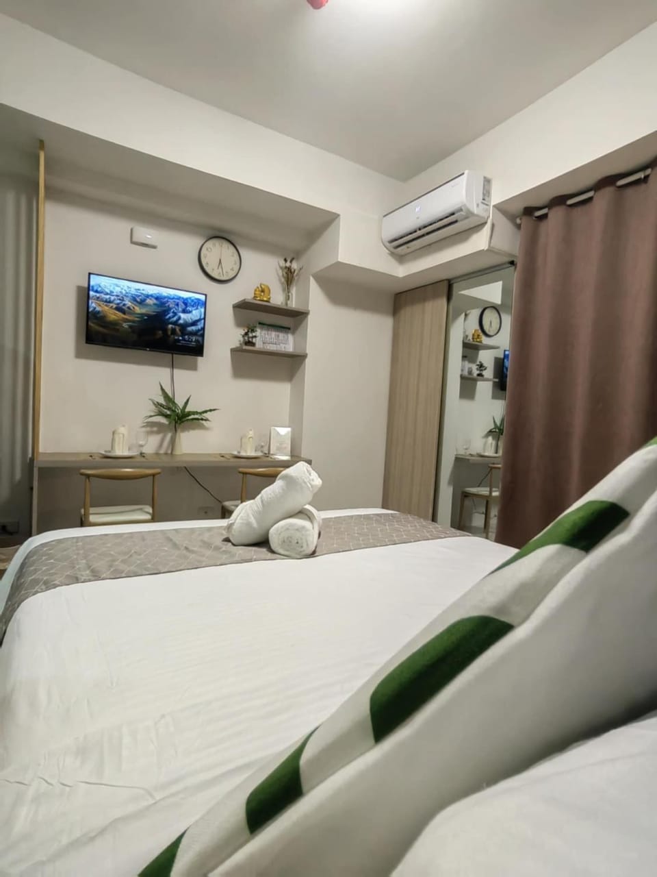 TV and multimedia, Bedroom, towels