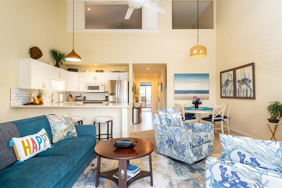 Kitchen or kitchenette, Living room, Seating area, Dining area, stove