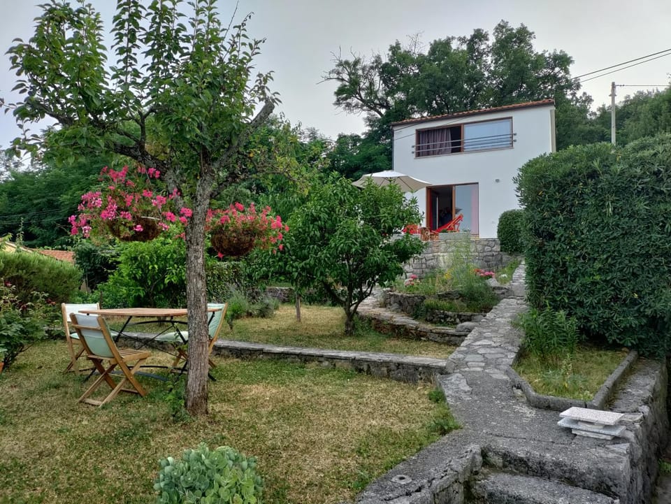 Property building, Patio, Natural landscape, Garden