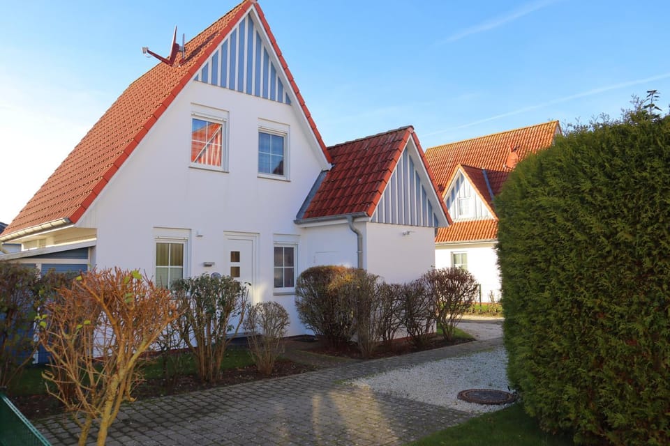 Villa am Meer - Fröhner House in Lower Saxony, Germany