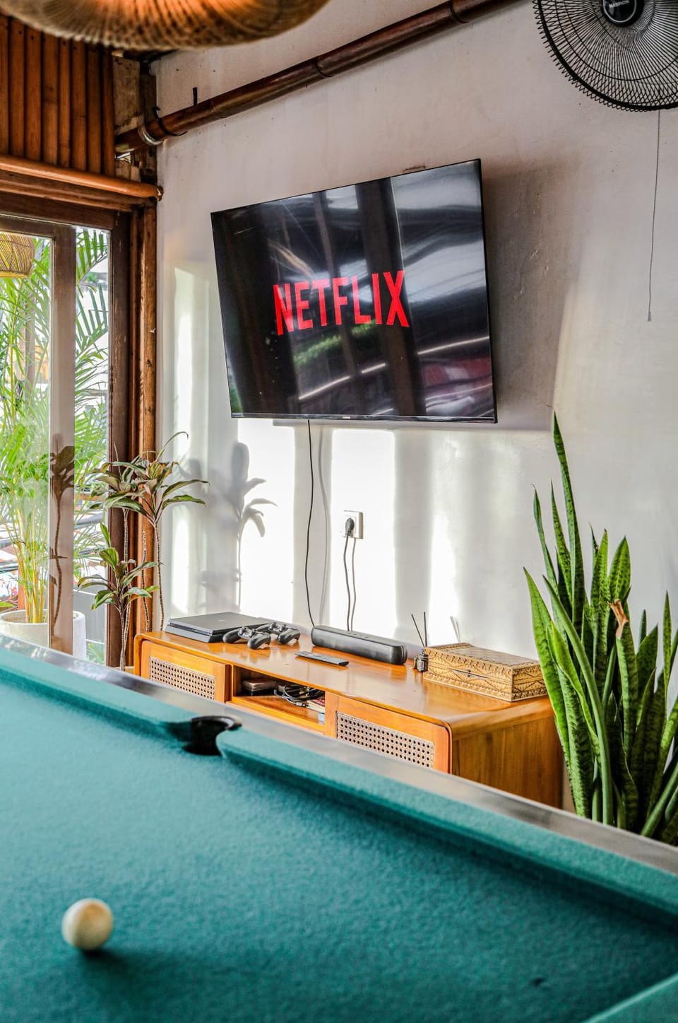 Communal lounge/ TV room, Billiard, Game Room, TV and multimedia, Evening entertainment