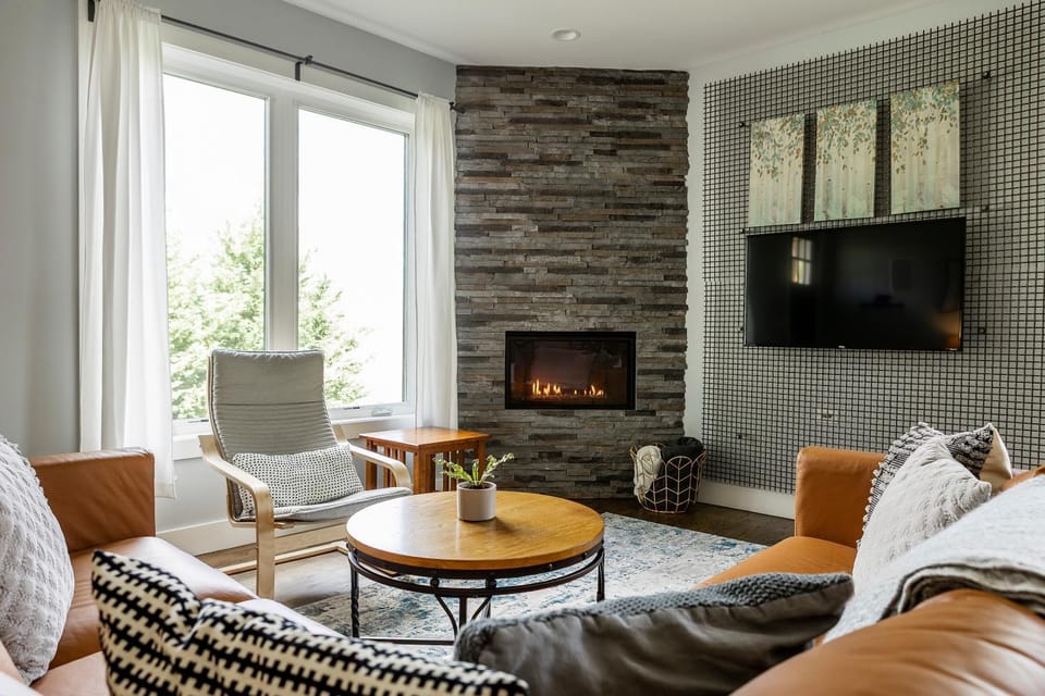 Communal lounge/ TV room, TV and multimedia, Living room, Seating area, Evening entertainment, fireplace