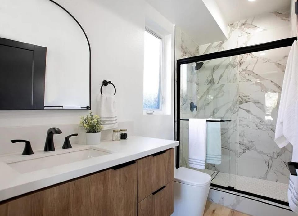 Bathroom, Bath