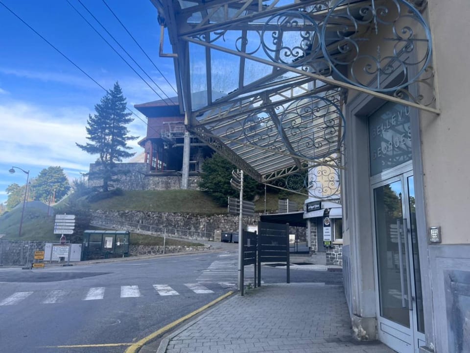 Appartement à Cauterets: 4 pers, parking, proche thermes - FR-1-812-86 Apartment in Cauterets