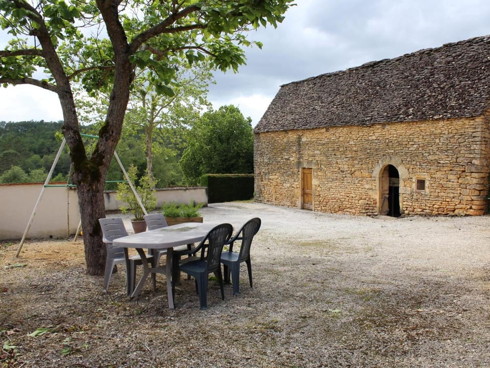 Charmante maison rustique en pierres, proche de Sarlat - FR-1-616-385 House in Occitanie