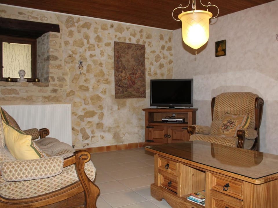 Charmante maison en Périgord Noir avec jardin et barbecue - FR-1-616-393 House in Occitanie