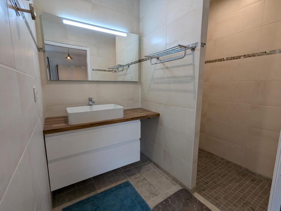 Studio moderne avec WiFi et parking à Baignes - FR-1-653-270 Apartment in Nouvelle-Aquitaine