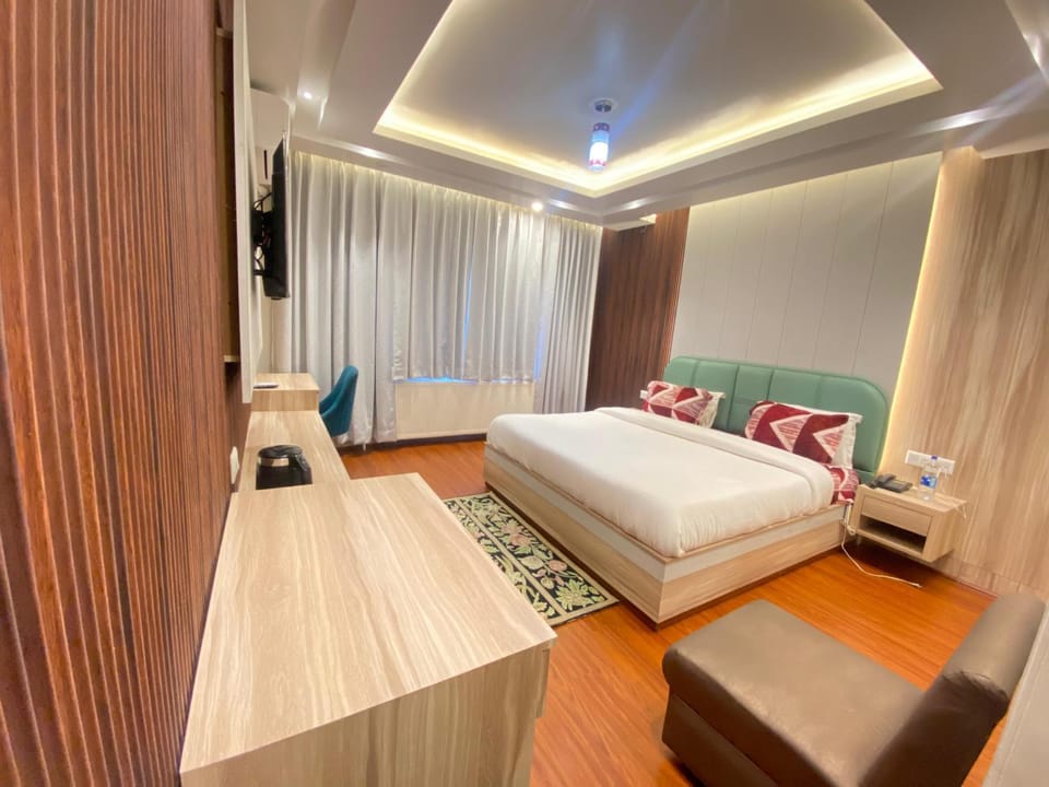 Bed, TV and multimedia, Photo of the whole room, Bedroom, wardrobe