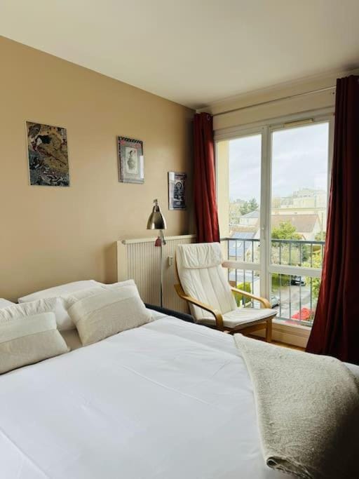 Appartement résidence calme proche centre-ville Apartment in Caen