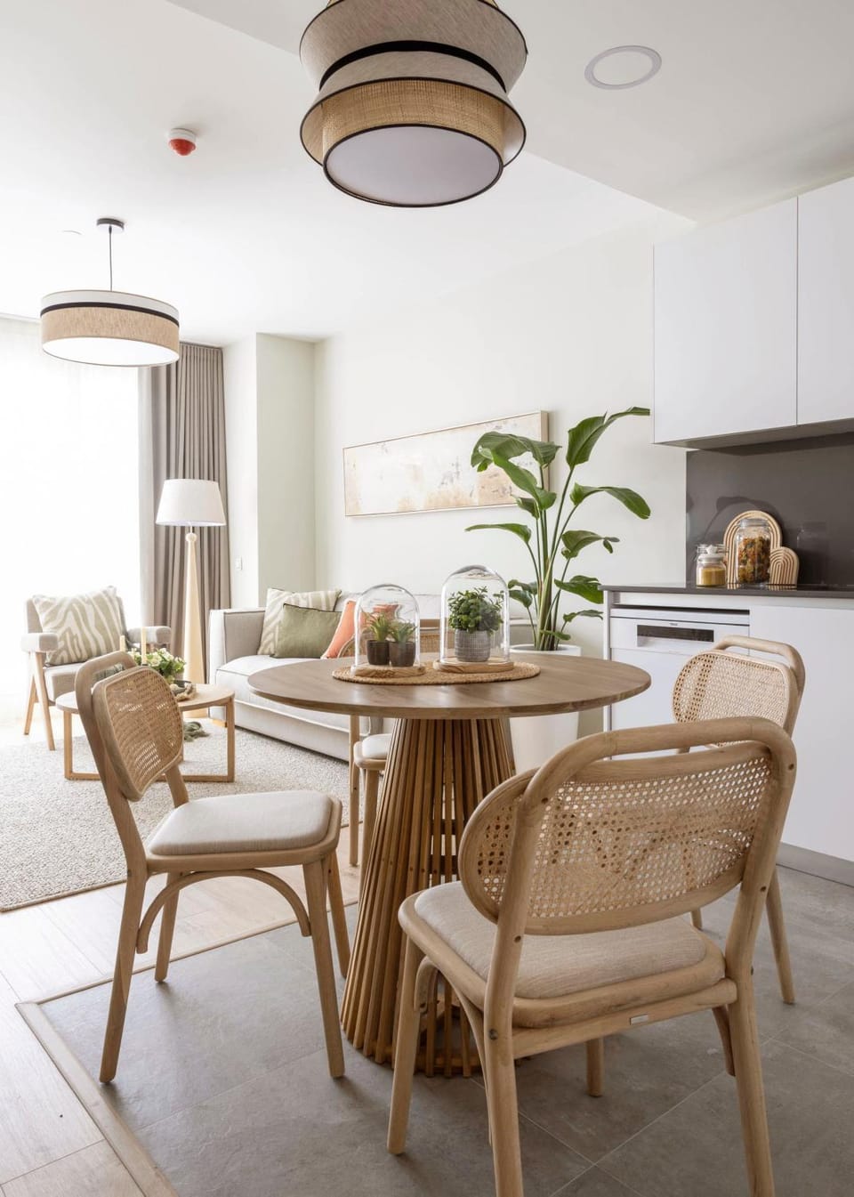 TV and multimedia, Living room, Other, Other, Other, Decorative detail, Decorative detail, Seating area, Dining area, towels, towels