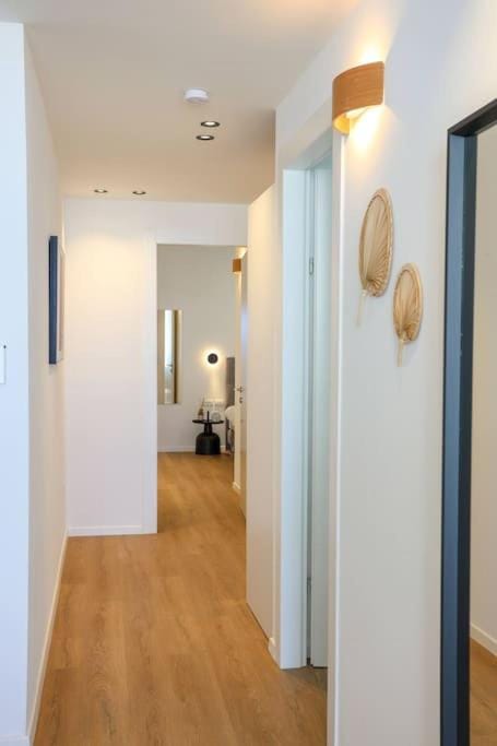 Luxury 2BD Beach Apartment 105 Apartment in Tel Aviv-Yafo