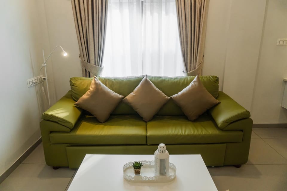 Seating area, furniture