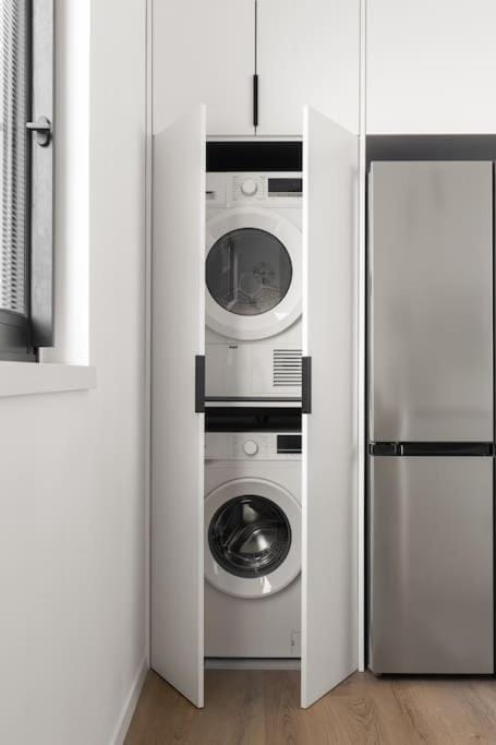 Luxury 2BD Beach Apartment 109 Apartment in Tel Aviv-Yafo