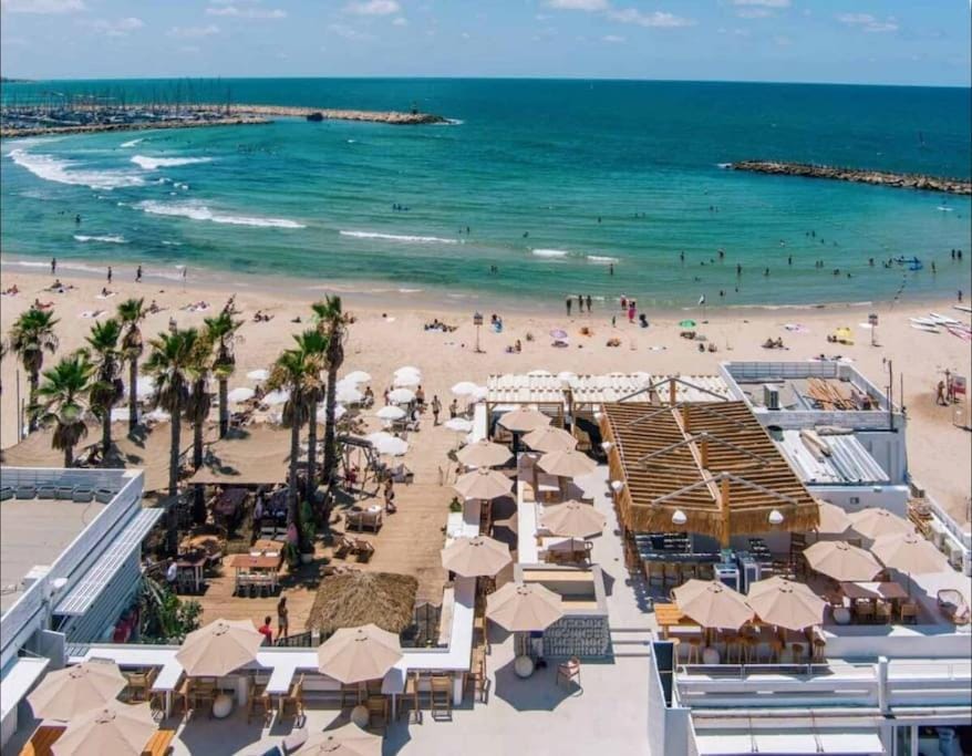 Luxury 2BD Beach Apartment 214 Apartment in Tel Aviv-Yafo