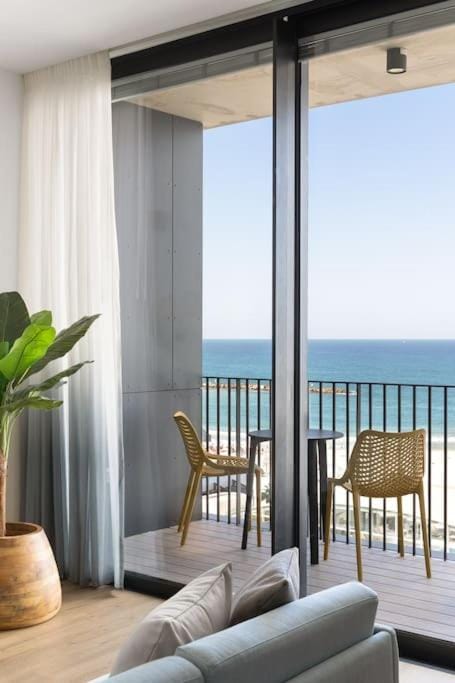 Luxury 2BD Beach Apartment 424 Apartment in Tel Aviv-Yafo