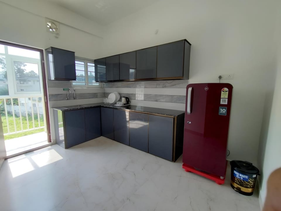 Kitchen or kitchenette, kitchen, kitchen
