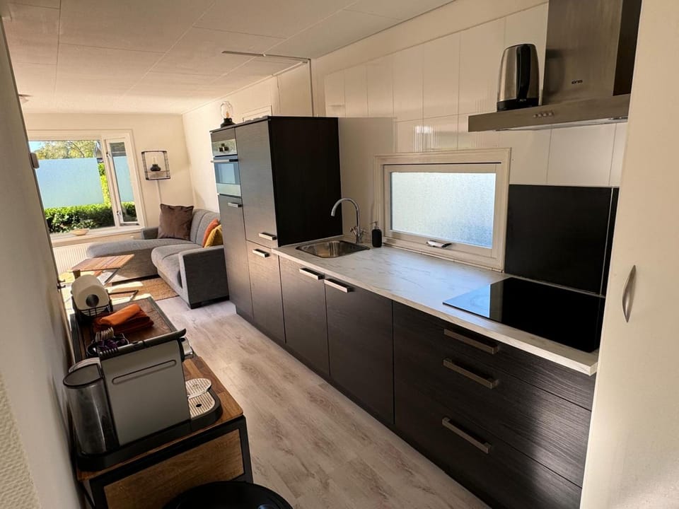 Privacyvol chalet FlER in Putten Chalet in Putten